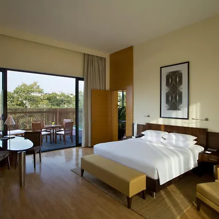 Hyatt Hyderabad Gachibowli Hotel Exterior photo